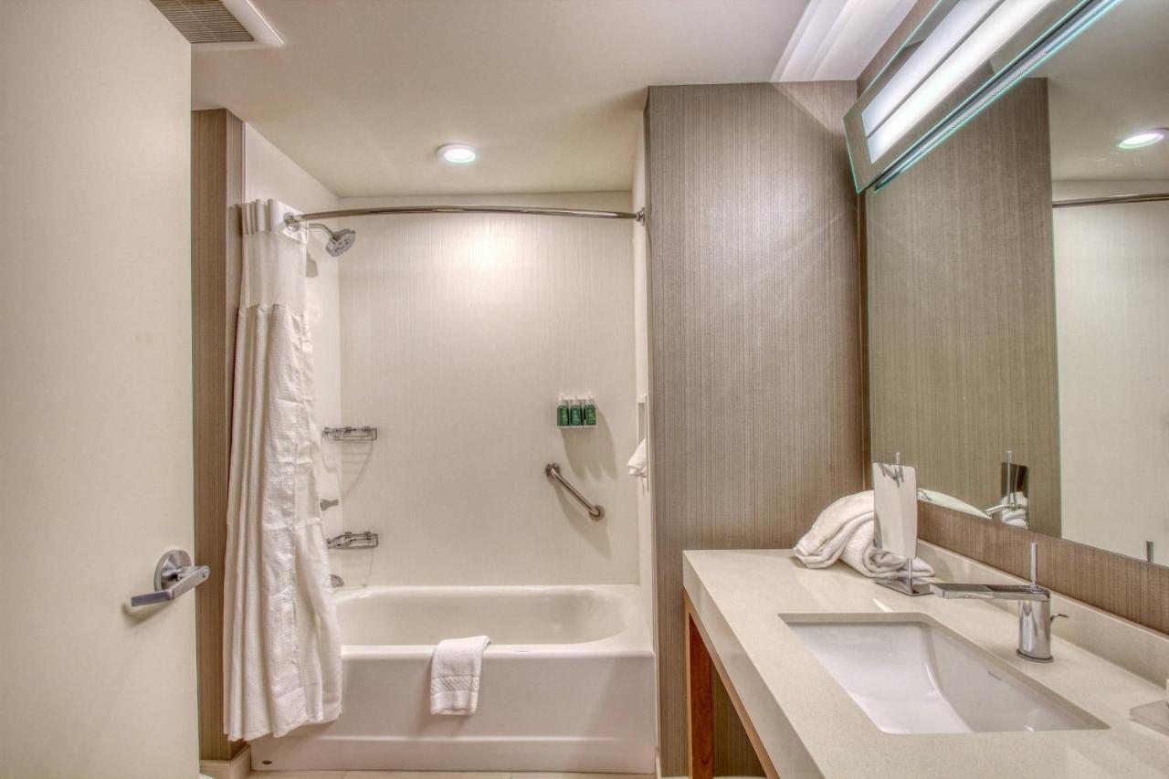 Courtyard By Marriott Fargo Otel Dış mekan fotoğraf
