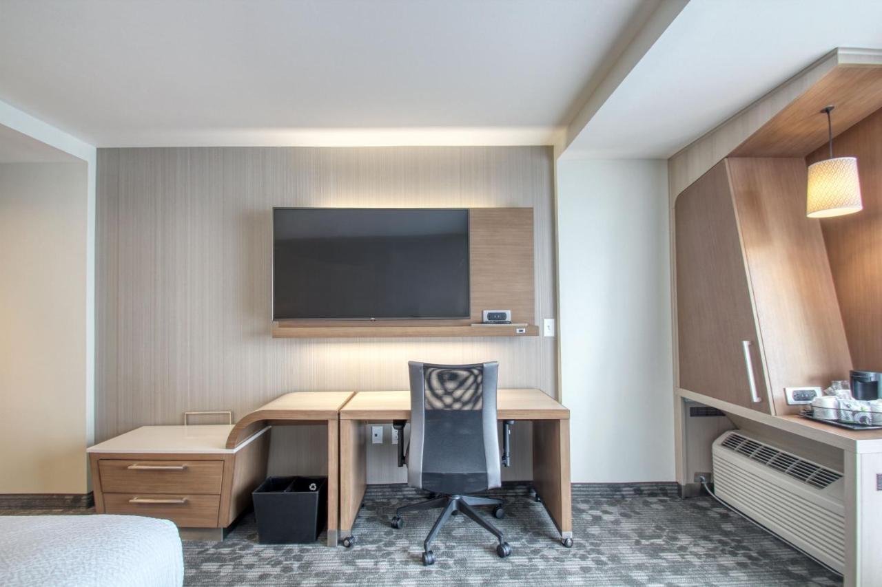 Courtyard By Marriott Fargo Otel Dış mekan fotoğraf