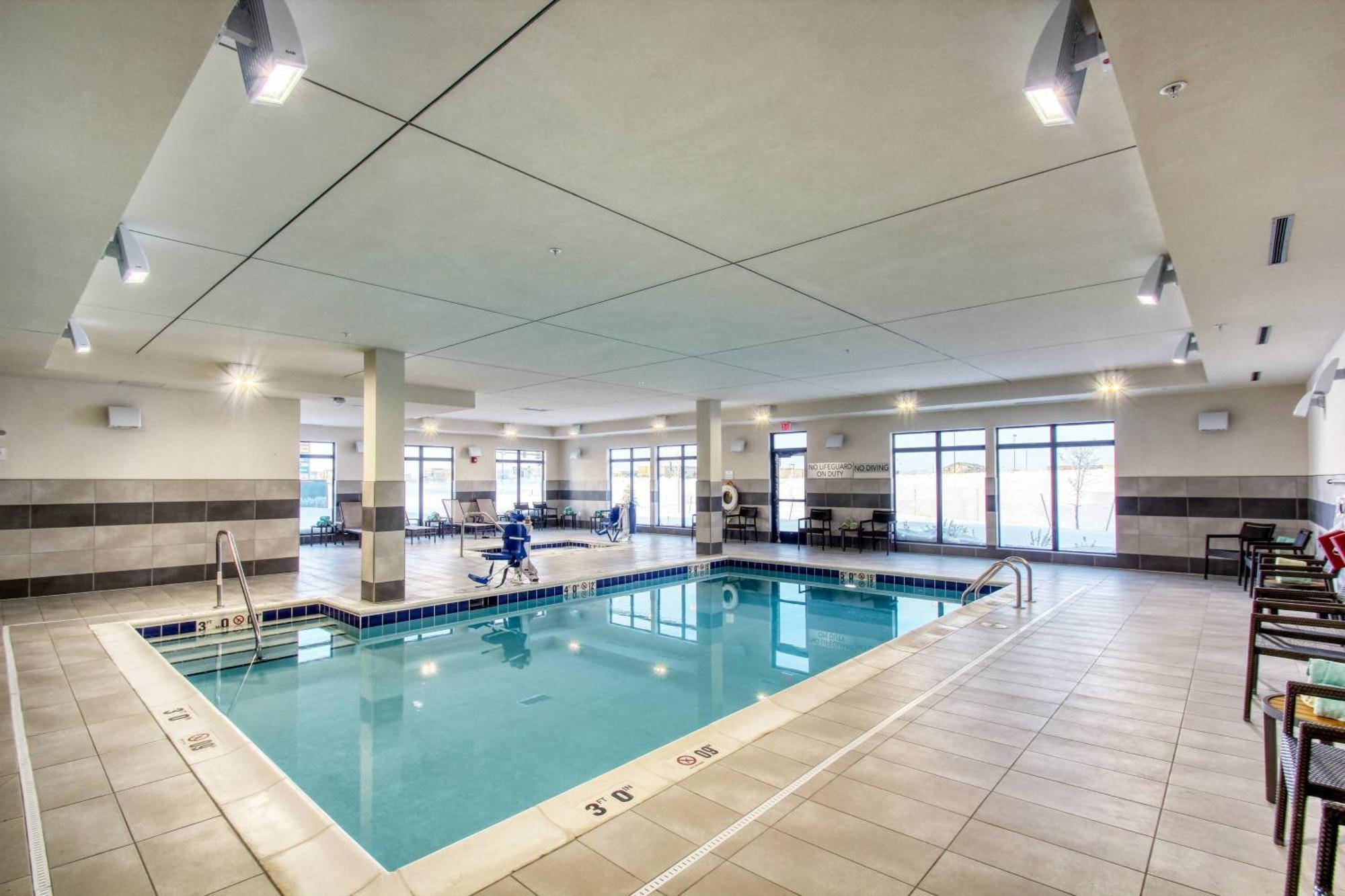Courtyard By Marriott Fargo Otel Dış mekan fotoğraf